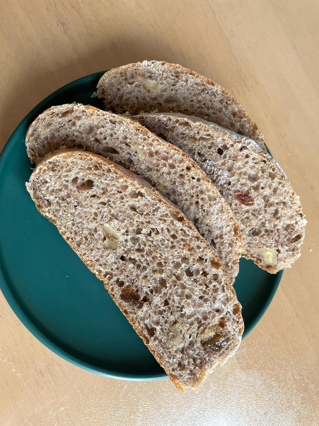 全麦蔓越莓核桃软欧包