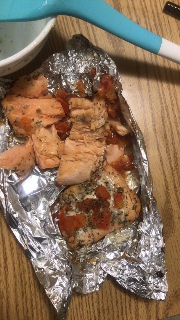 锡纸烤三文鱼  （Salmon Baked in Foil）