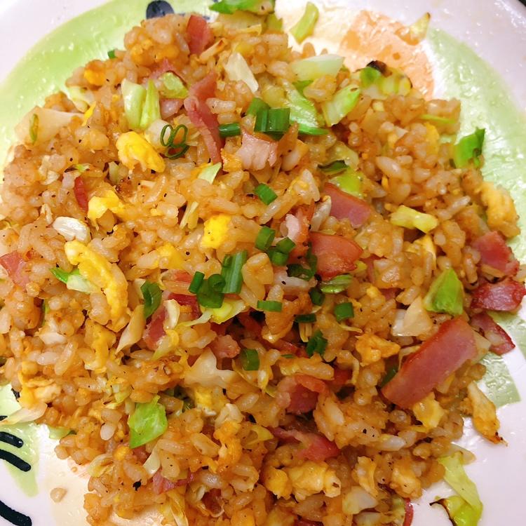 金沙炒饭（咸蛋黄炒饭）
