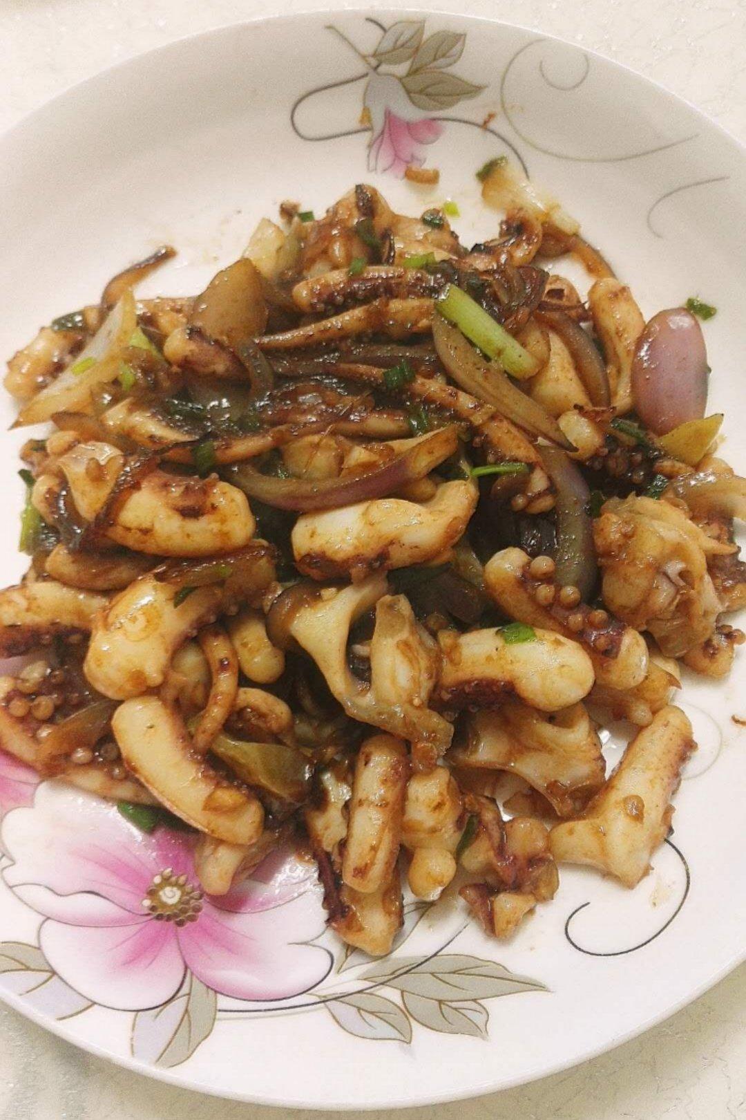 洋葱爆炒鱿鱼