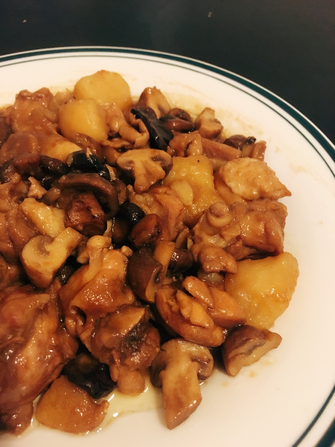 小鸡炖蘑菇土豆