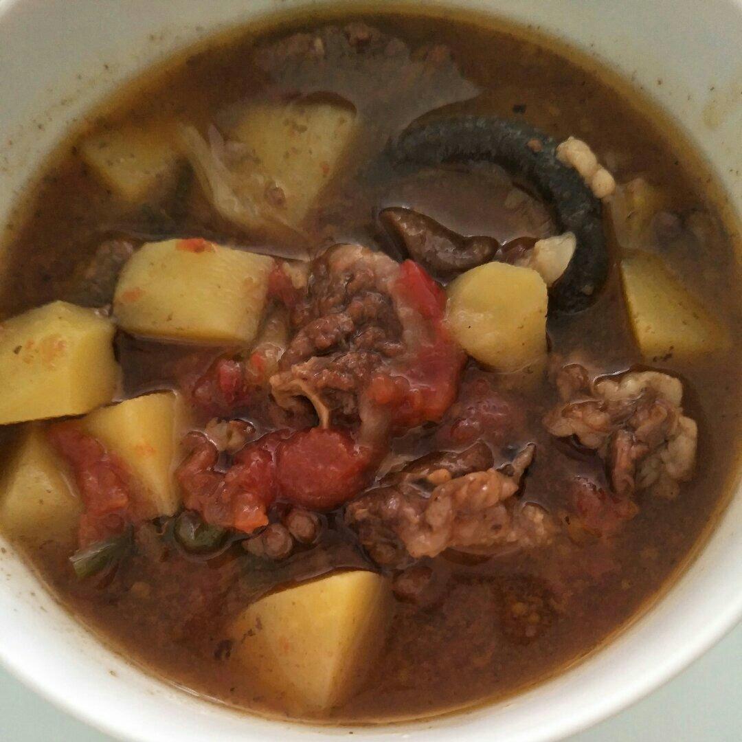 老丁的私房菜-番茄牛腩煲