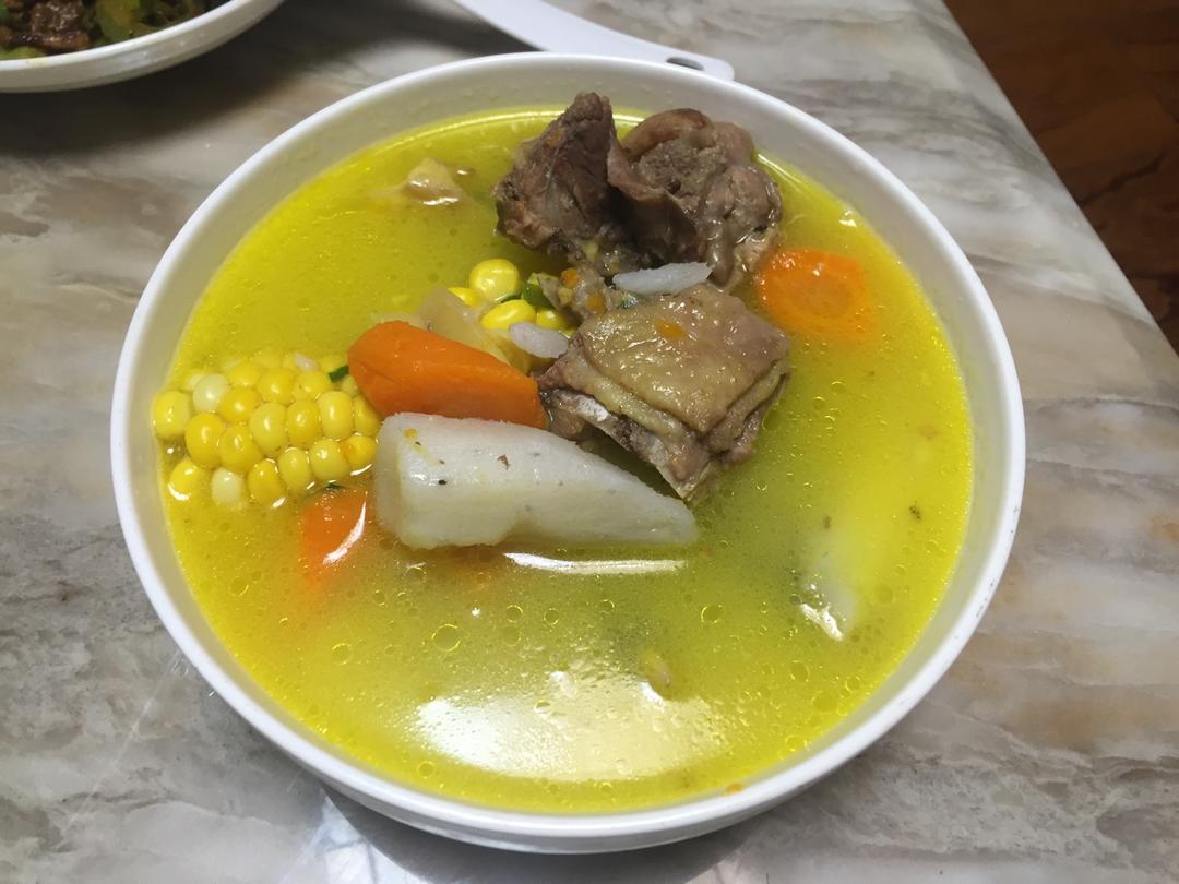 玉米鸡汤煲