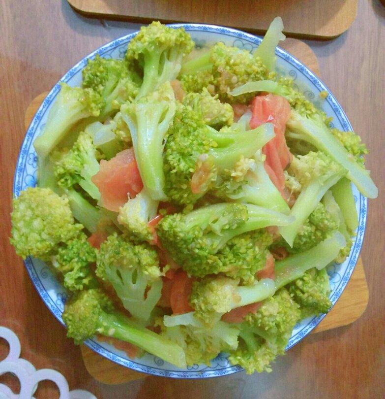 蕃茄炒西兰花