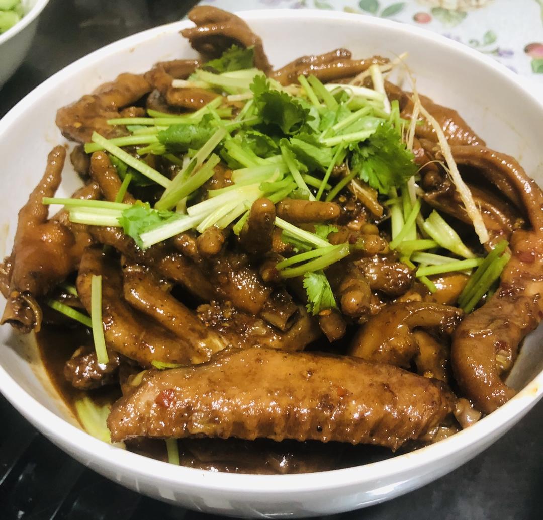 传统家乡卤味（卤五花肉、鸡爪、鸭胗等）