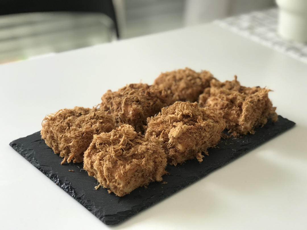 美味海苔肉松小贝