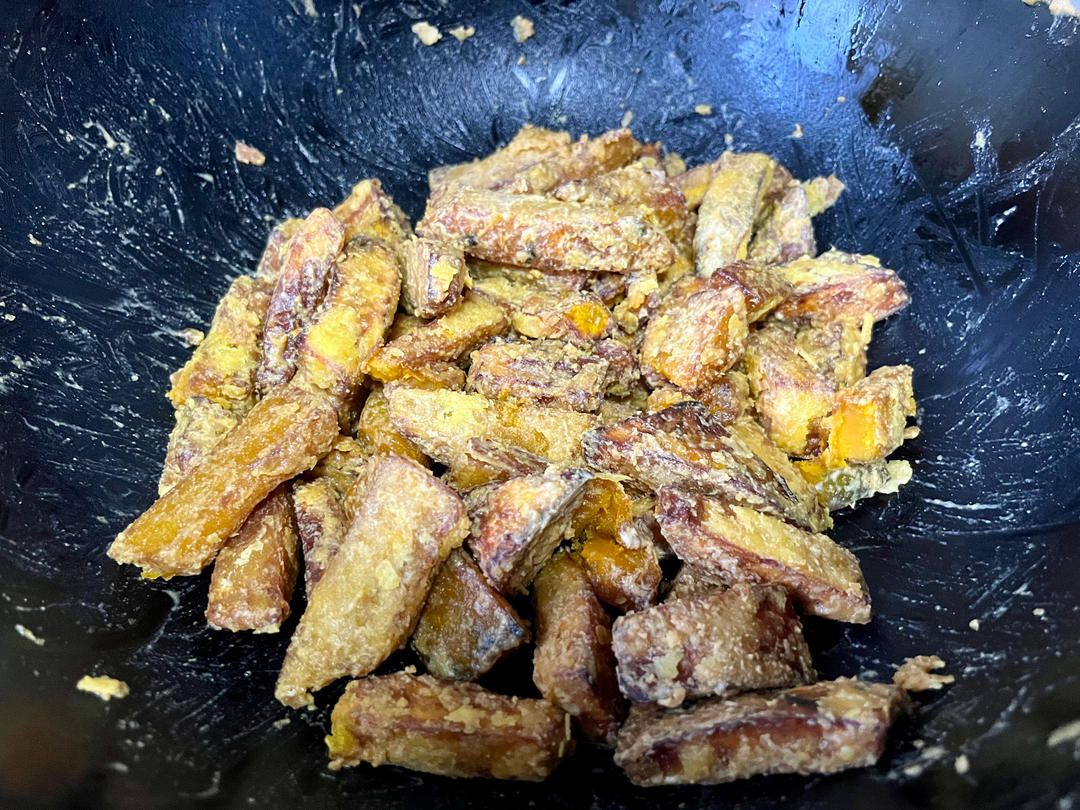 嘎嘎香的咸蛋黄焗南瓜