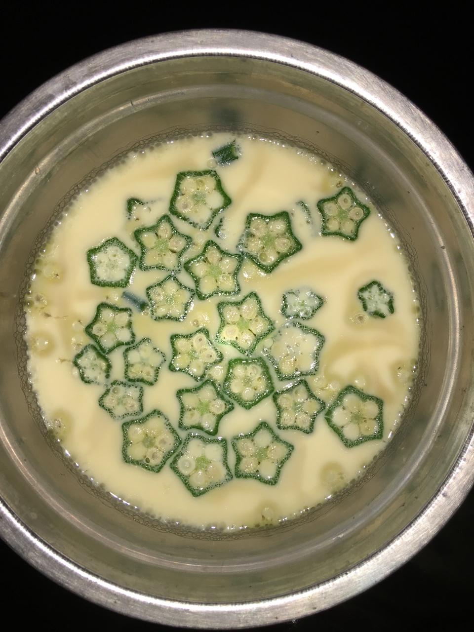 颜值控-做一朵开在碗里的花秋葵蒸水蛋