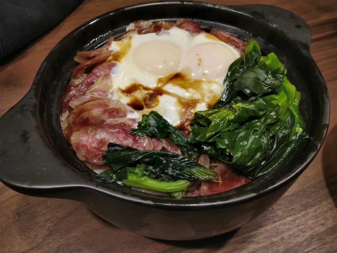 香肠煲仔饭
