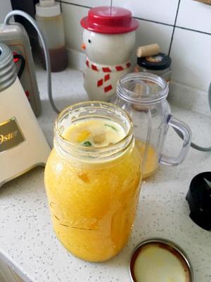 芒果百香果柠檬绿茶的做法 步骤3