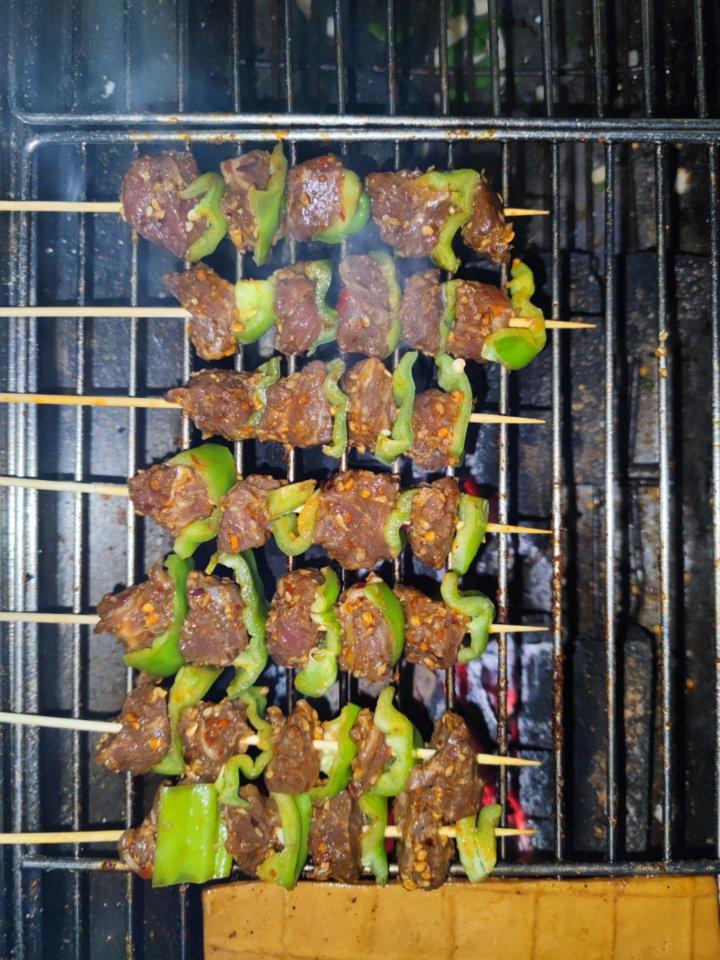 招牌牛肉串的腌制方法