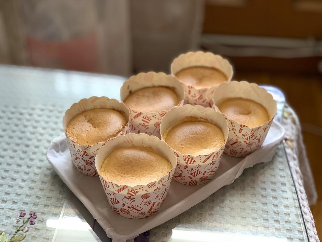 一舉成功的紙杯蛋糕的做法