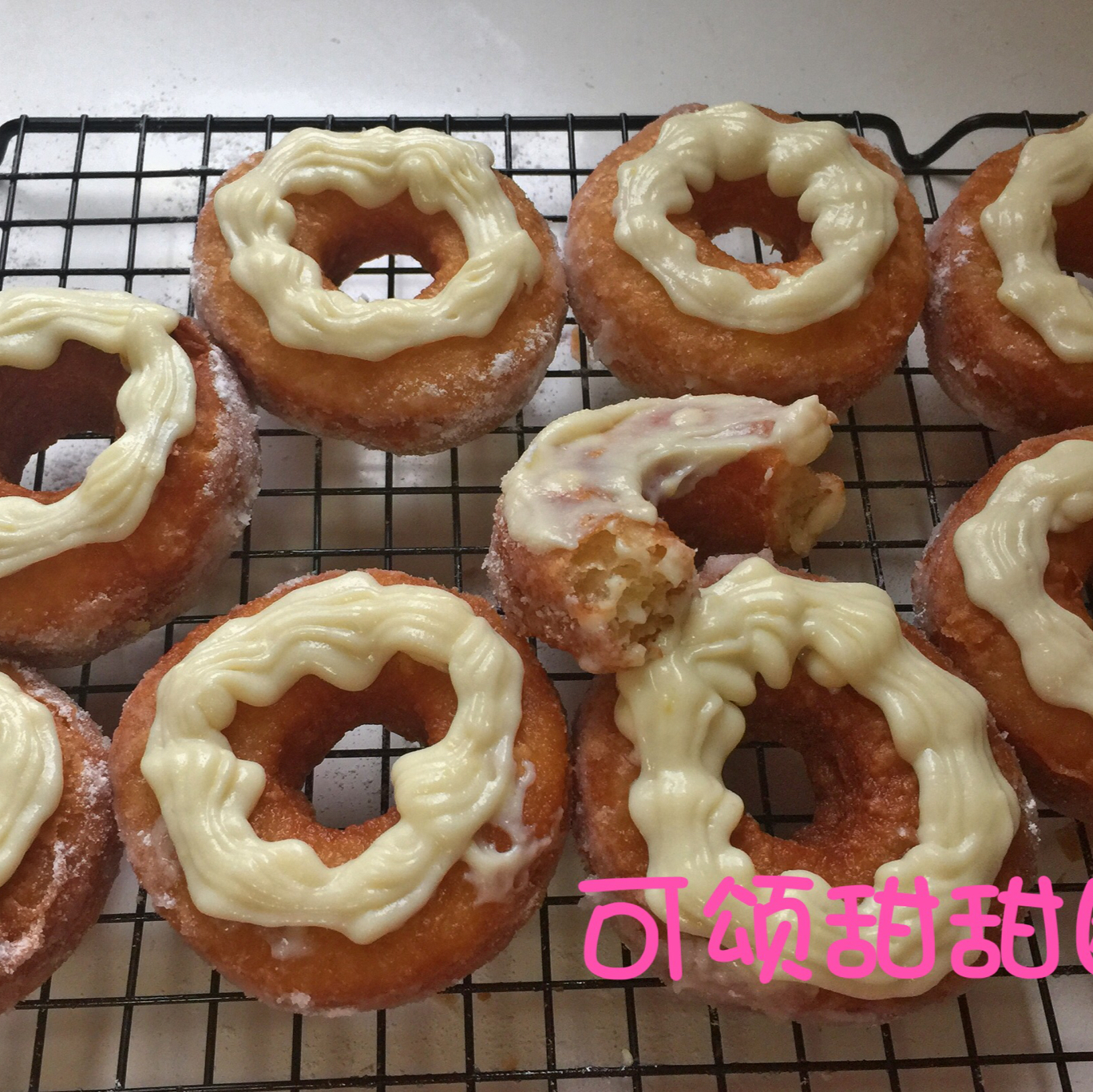 优雅烘焙第62集---冬日完美安抚美食：可颂甜甜圈(厨师机版）
