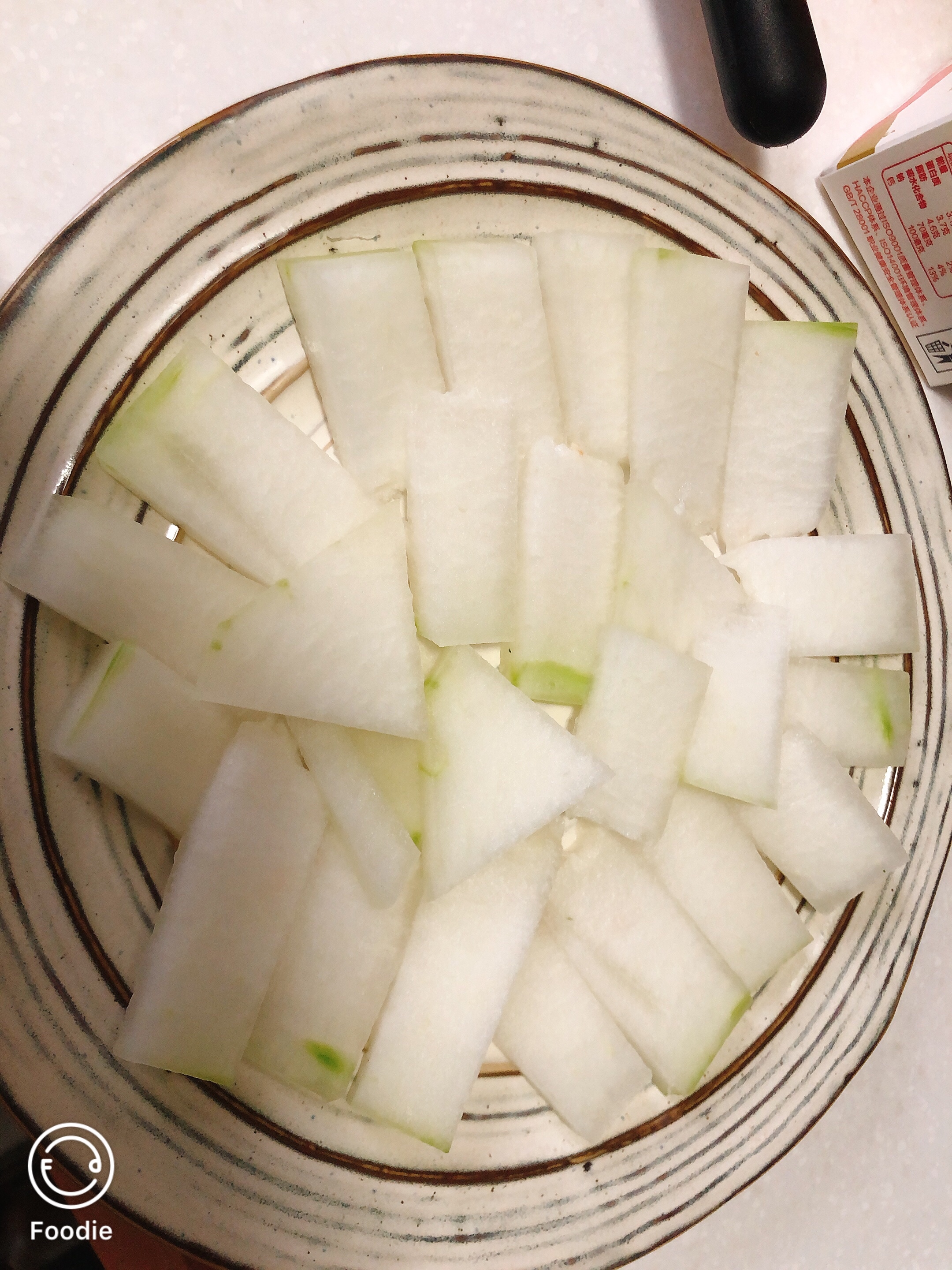 三鲜（瑶柱、金钩、鲜鱿）煨冬瓜的做法 步骤2
