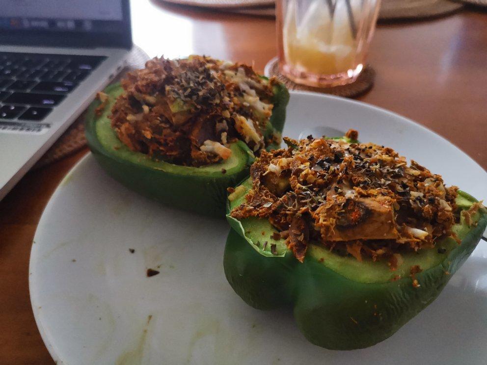 Keto Lunch tuna avocado cup