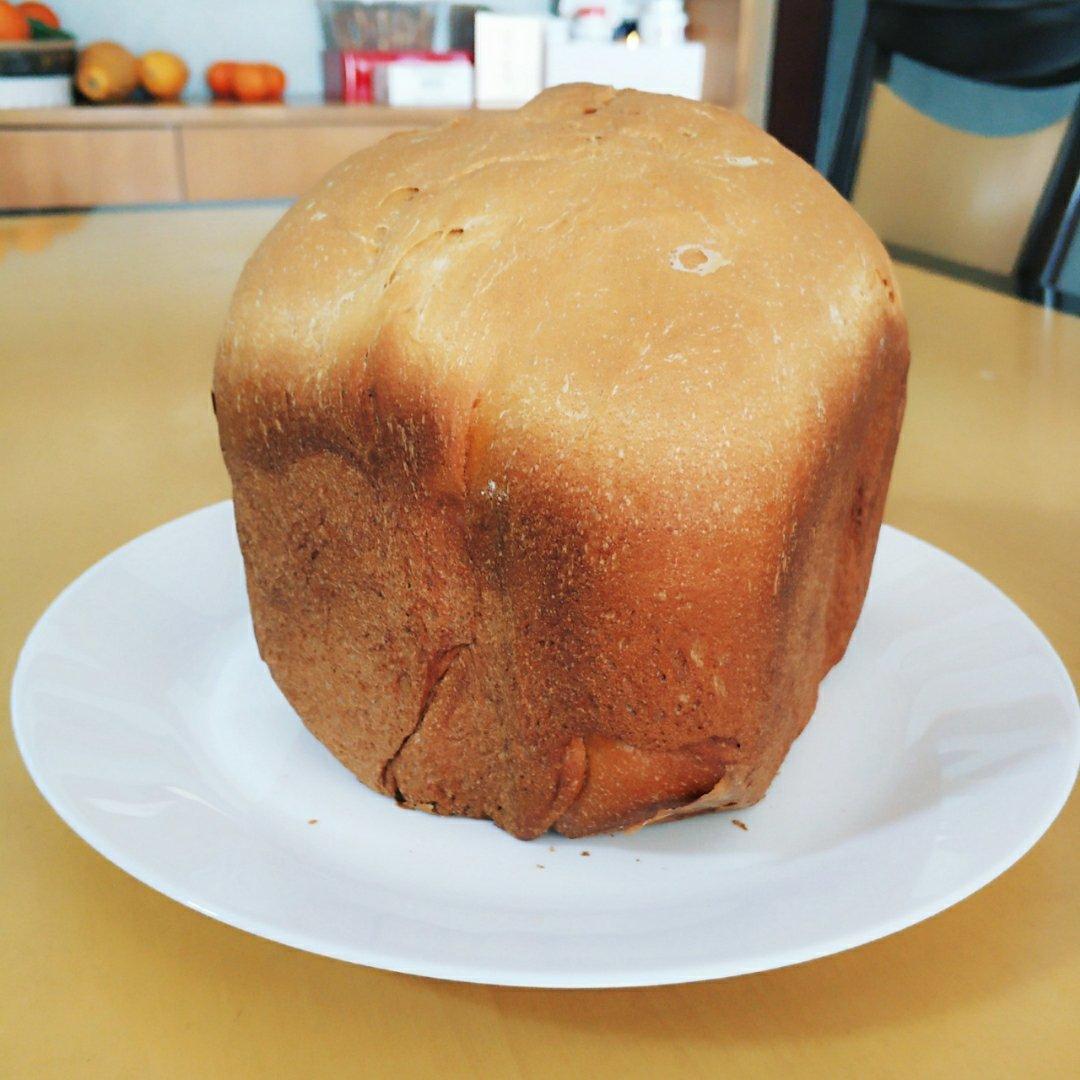 黑芝麻果仁面包（全麦面包）-柏翠面包机PE9709