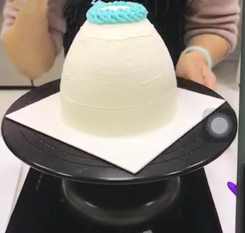 暖心暖胃的毛线帽裱花蛋糕的做法 步骤5