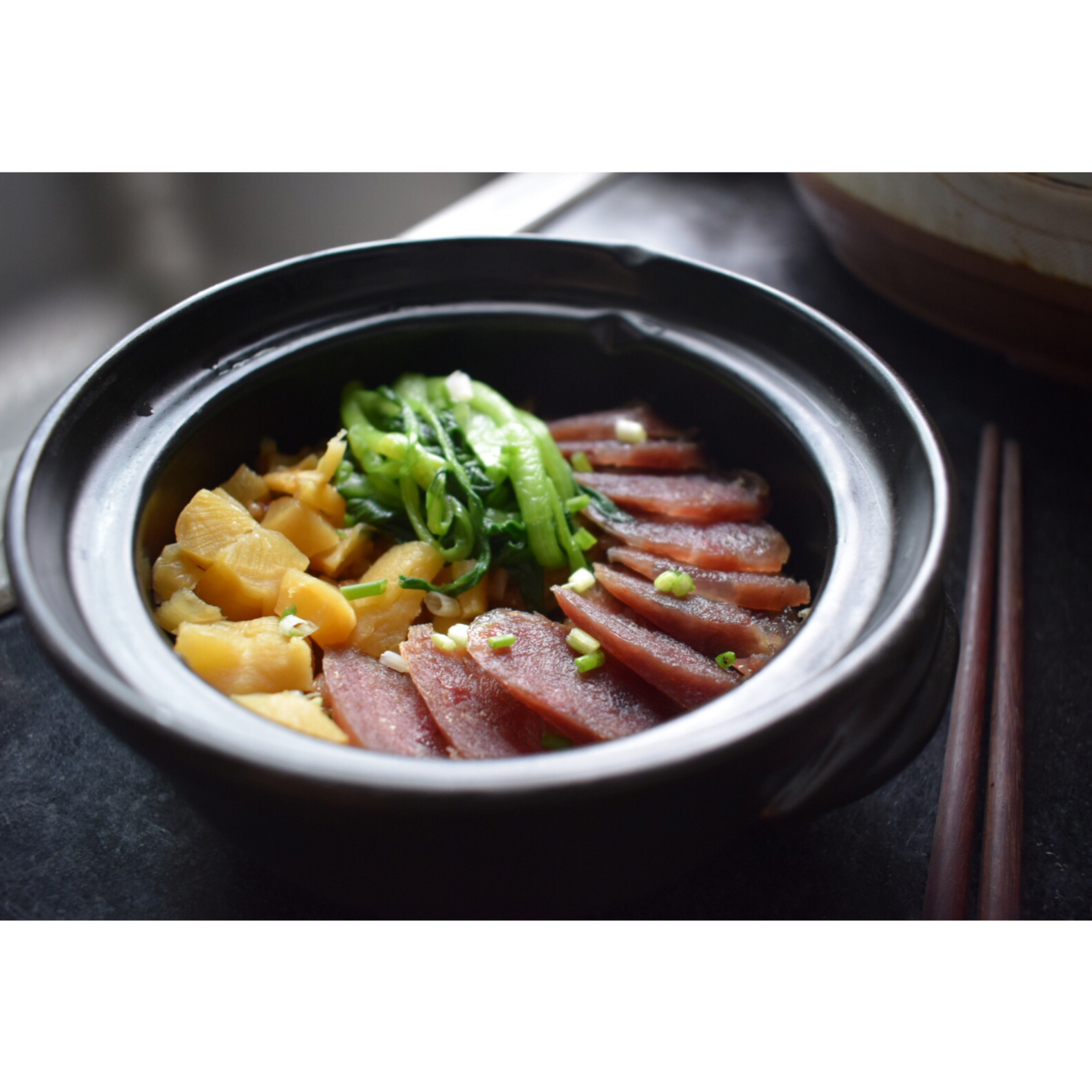 香肠煲仔饭