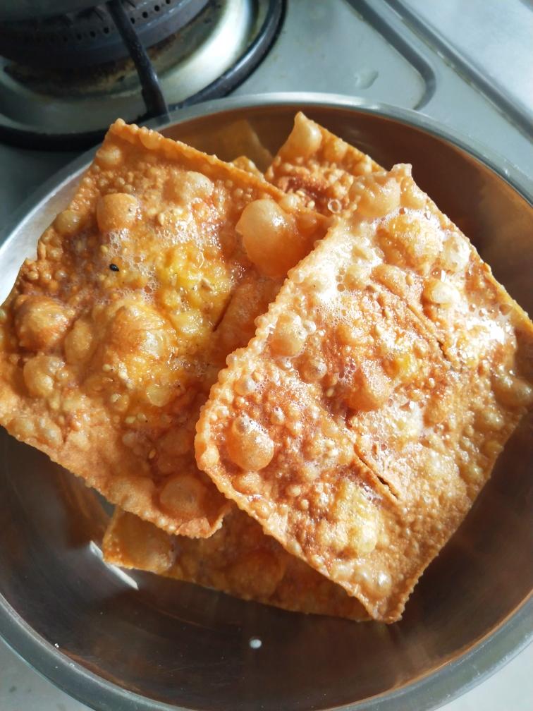 馄饨片炸焦叶儿