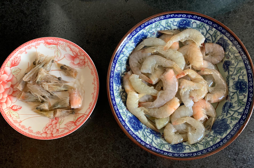 大虾🍤炖白菜🥬的做法 步骤4