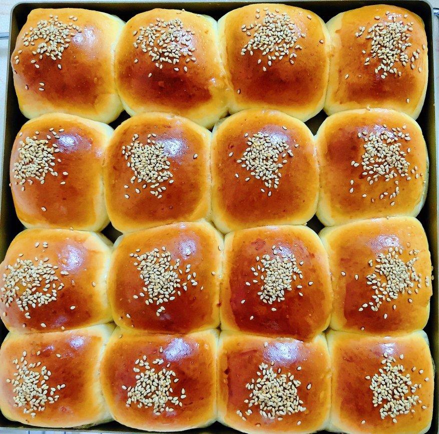 柔软牛奶小餐包