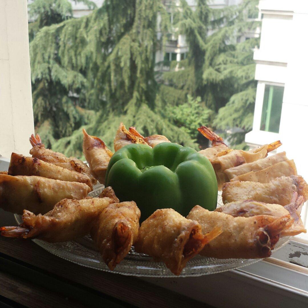 豆腐鲜虾春卷