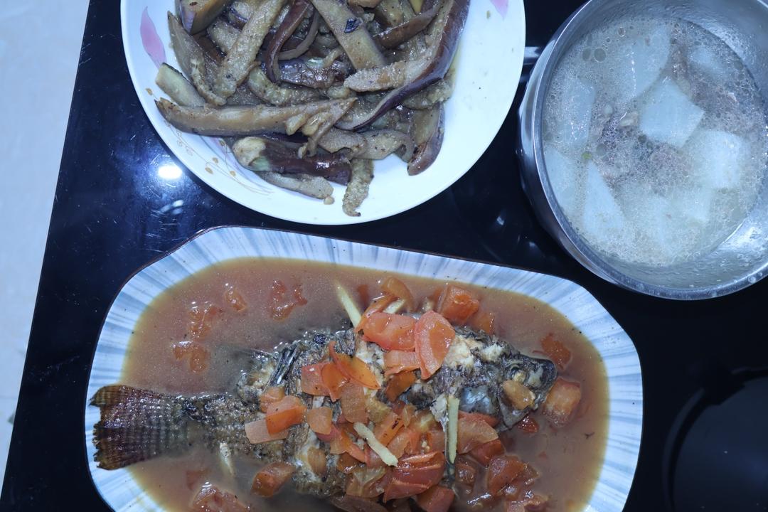 日常｜煎鱼怎么才不粘锅啊！