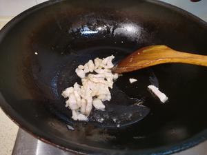 蘑菇鲜蚕豆的做法 步骤4