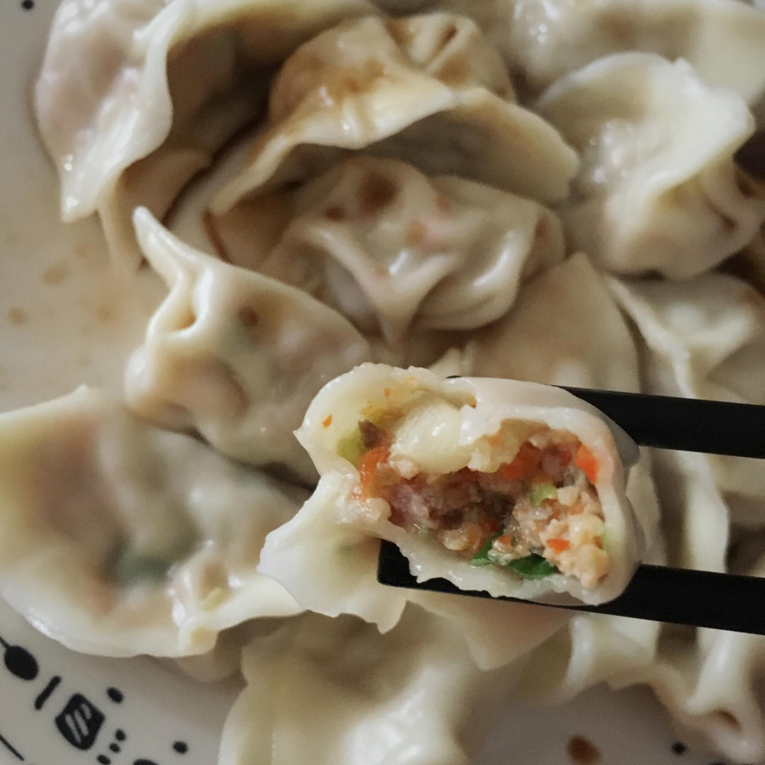 堂妈教你做辣椒鲜肉饺子