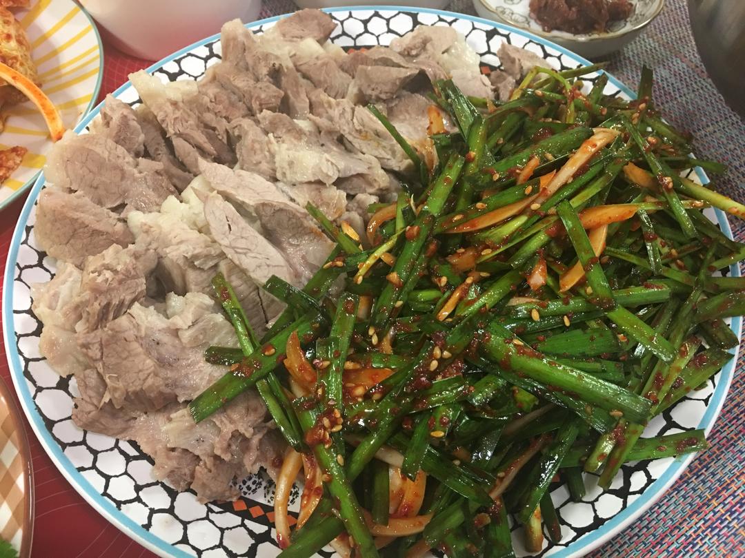 韩国水煮白肉보쌈的做法