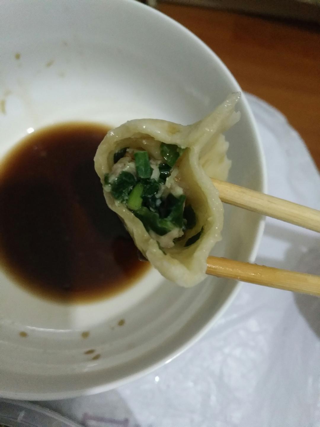 韭菜肉水饺的做法