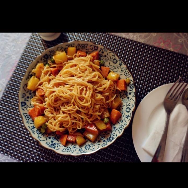 土豆火腿焖面的做法