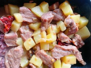 减脂餐之土豆炖牛肉的做法 步骤5