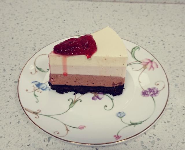 四色慕斯蛋糕的做法