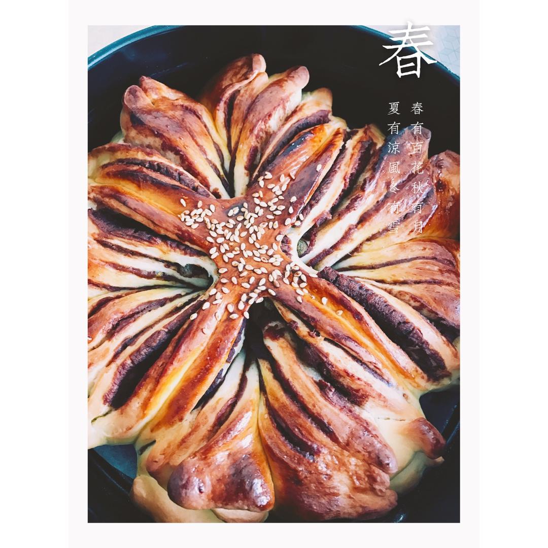 豆沙花式面包