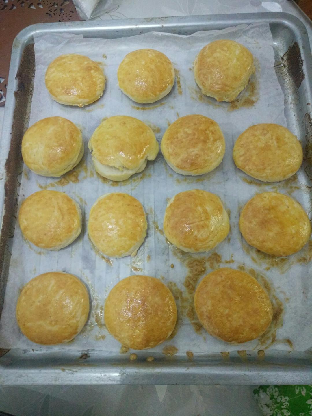 【视频】3分钟 奶油司康Scone(可能是世界上最快手的司康) 消耗淡奶油～