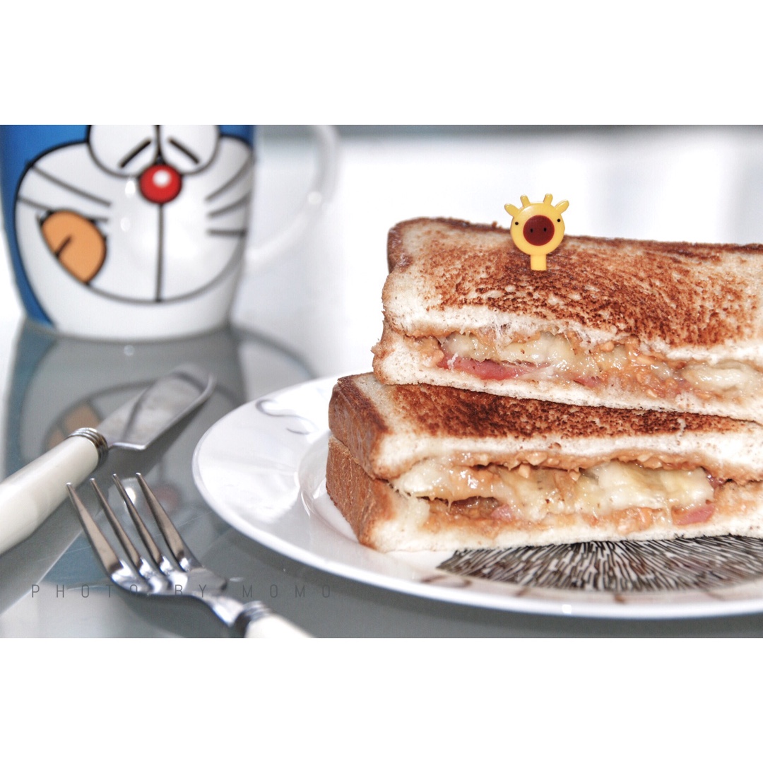 猫王三明治（The Elvis Sandwich）