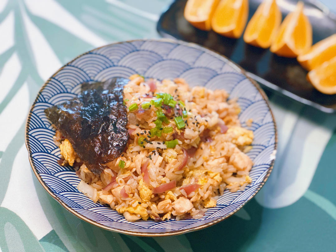 低脂三文鱼炒饭