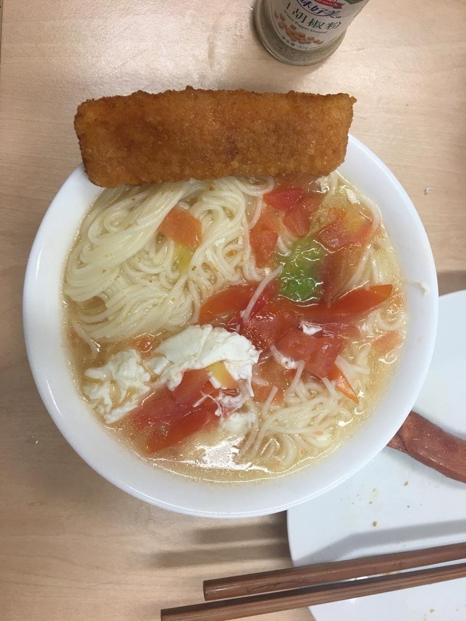 最家常的普通汤面——西红柿鸡蛋龙须面