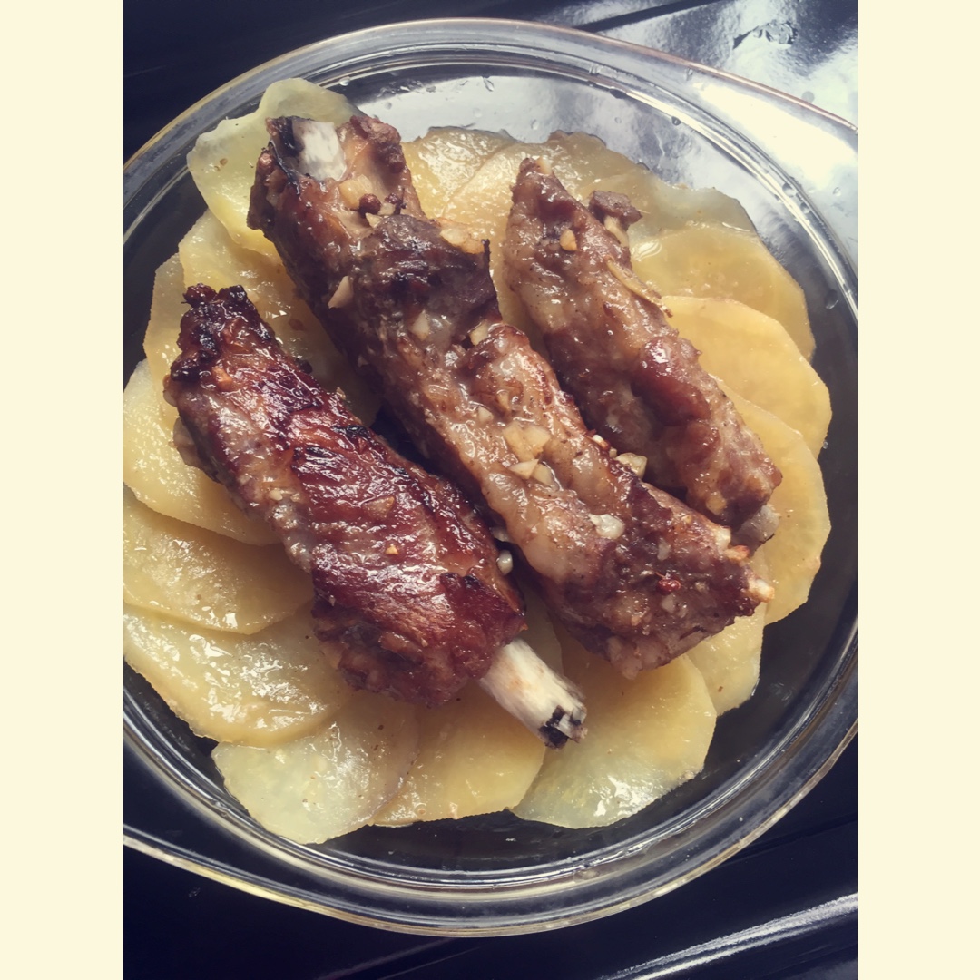 蒜香烤排骨