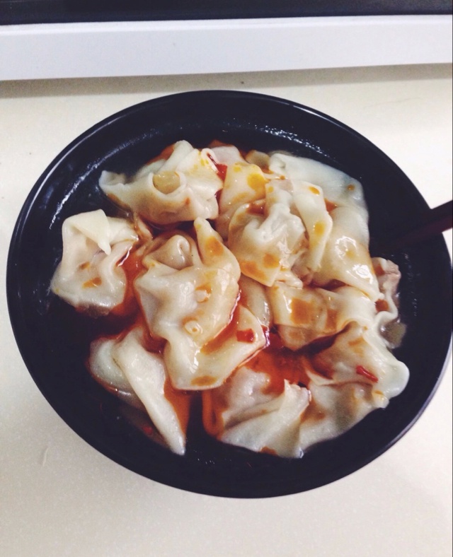 劲辣爽脆-红油菜肉馄饨