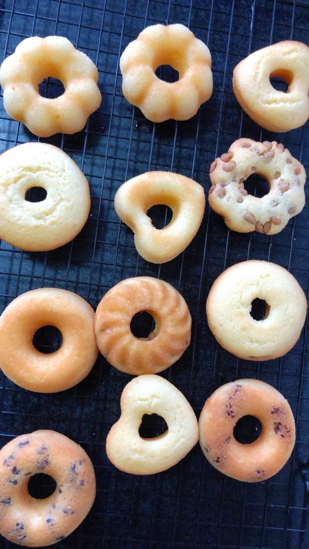 千千小羊子做的简单又好吃的甜甜圈