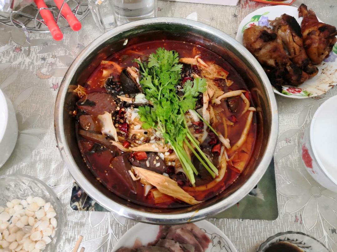 厨师长教你：“毛血旺”的家常做法，味道很棒先收藏起来