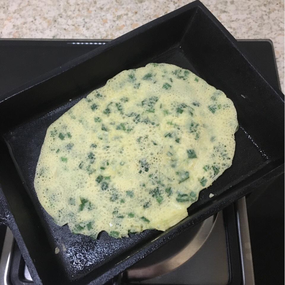 鸡蛋韭菜饼