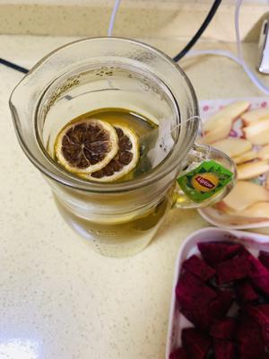 高颜值火龙果西瓜水果薄荷茶的做法 步骤3
