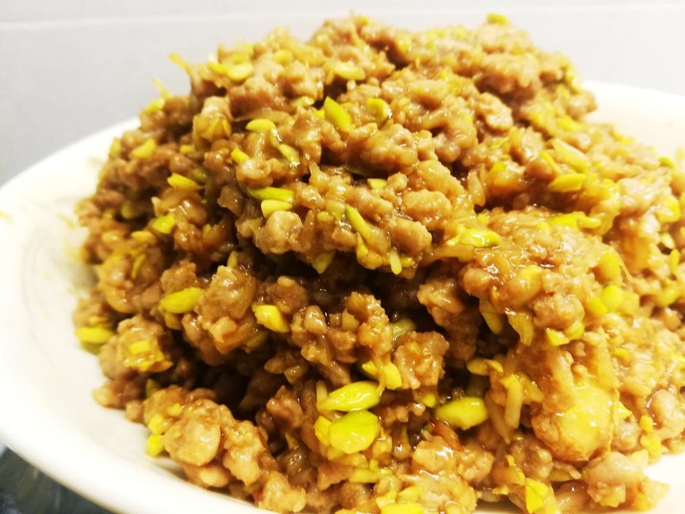 儿时的味道，大豆芽菜剁肉碎