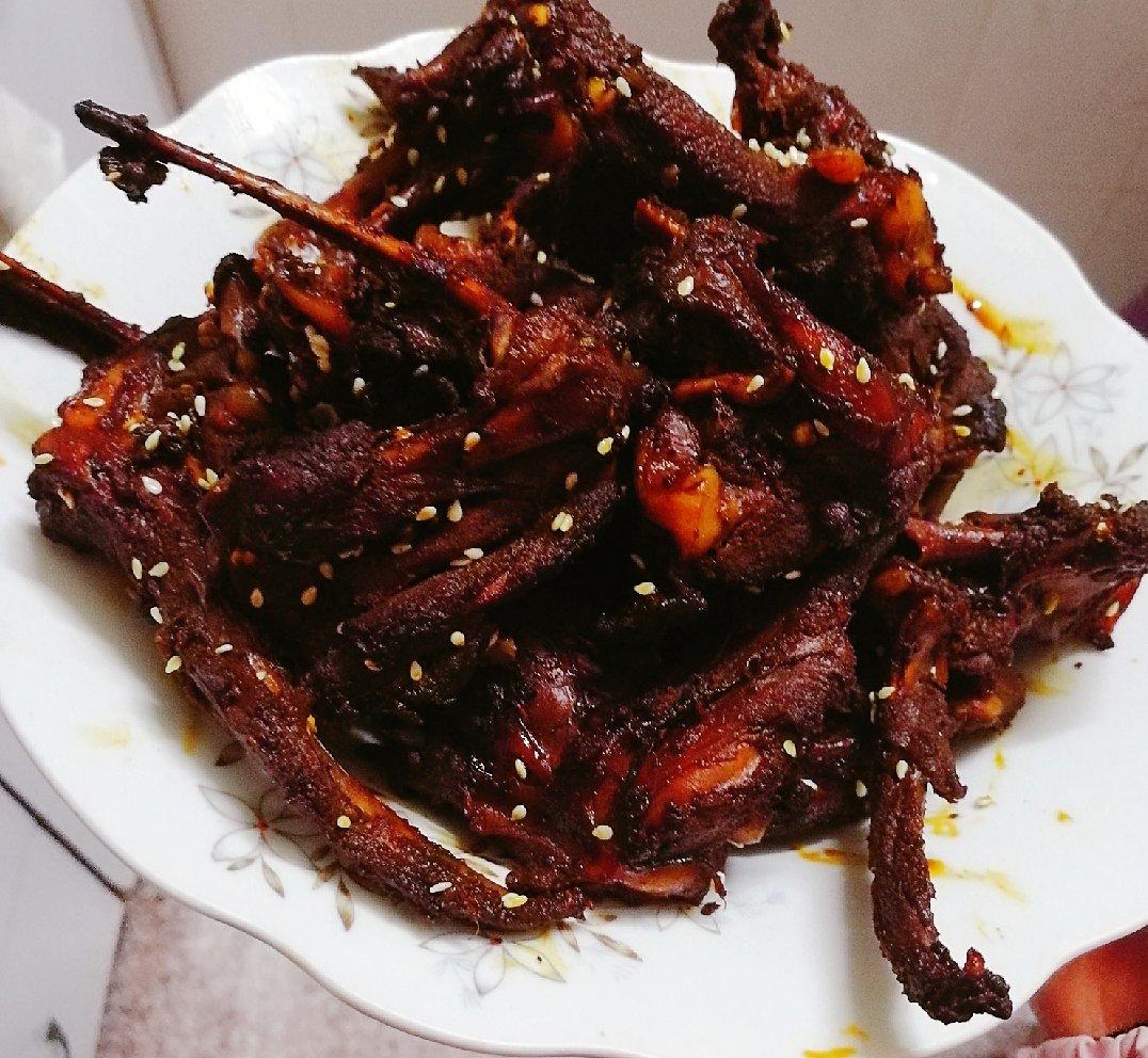 麻辣鸭锁骨（不输周黑鸭）