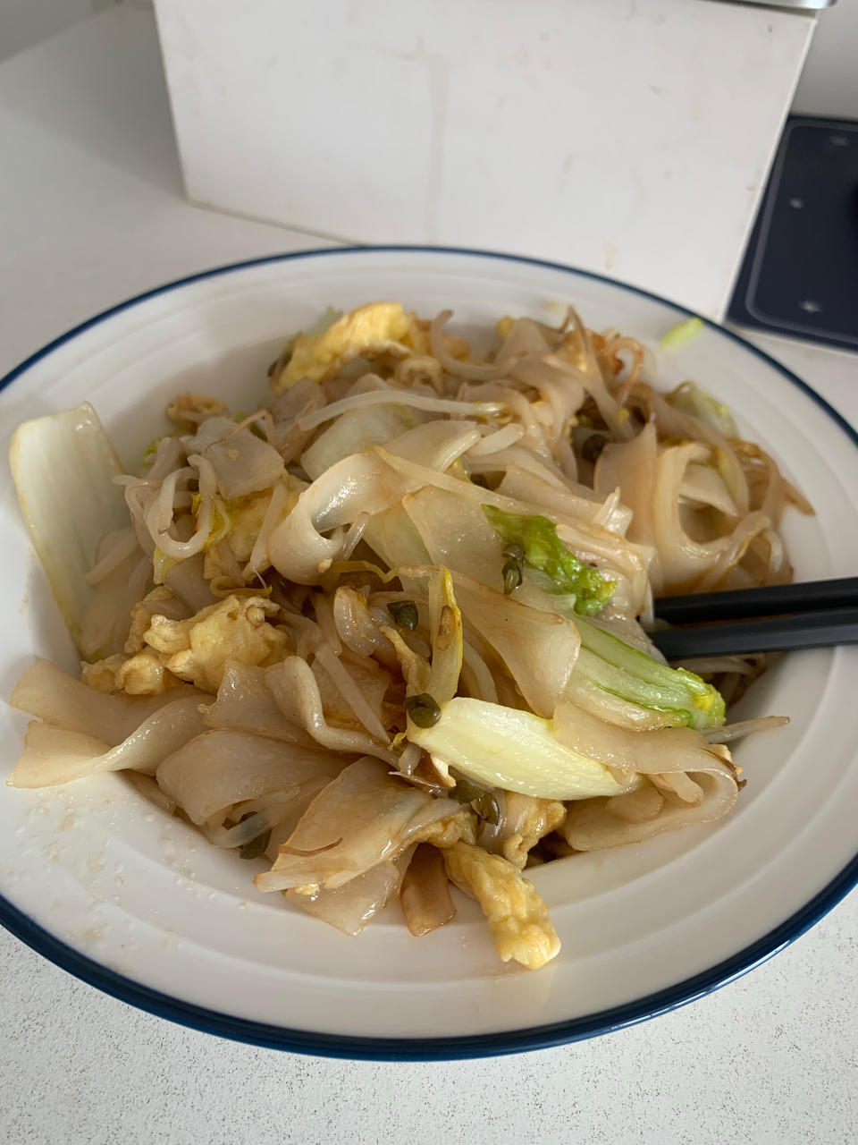 路边摊的炒河粉
