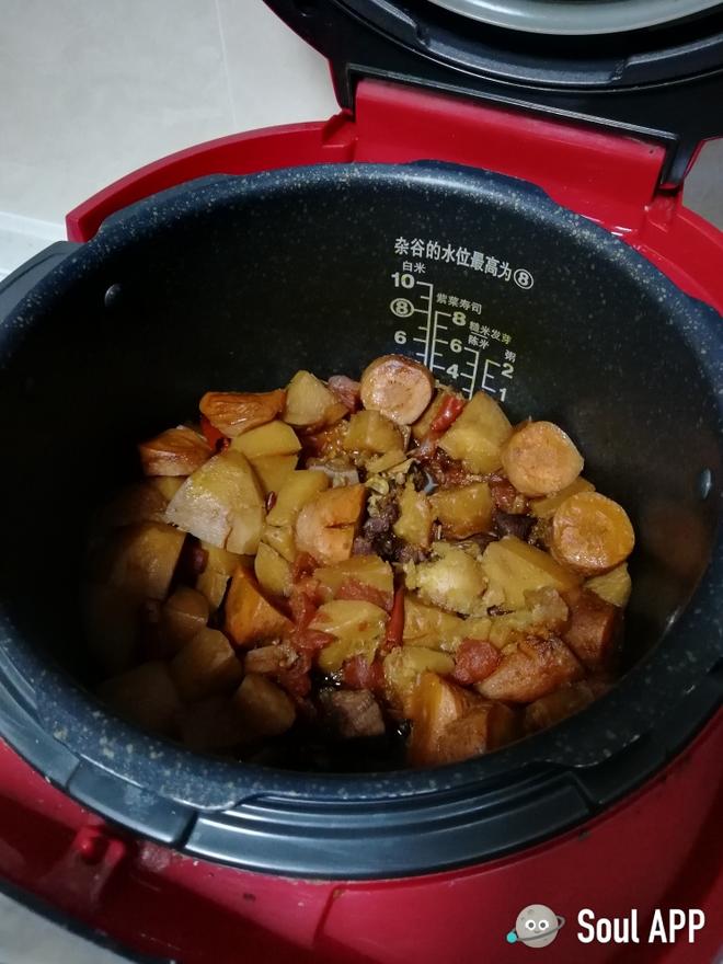 电饭锅炖牛肉土豆胡萝卜的做法
