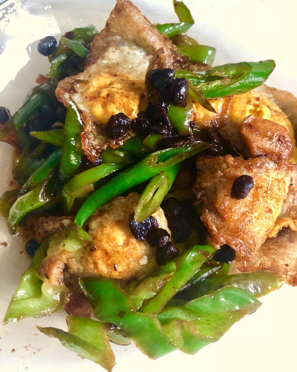 豆豉尖椒炒鹌鹑蛋